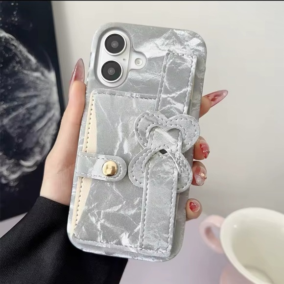 iPhone 16 Pro Max Case/Silver Gray Crinkle Texture with Bow Strap/Elegant - Picture 7 of 9